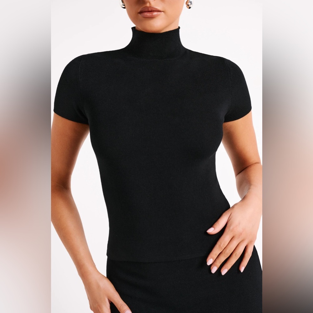 Marianna Ribbed High Neck Top - Black